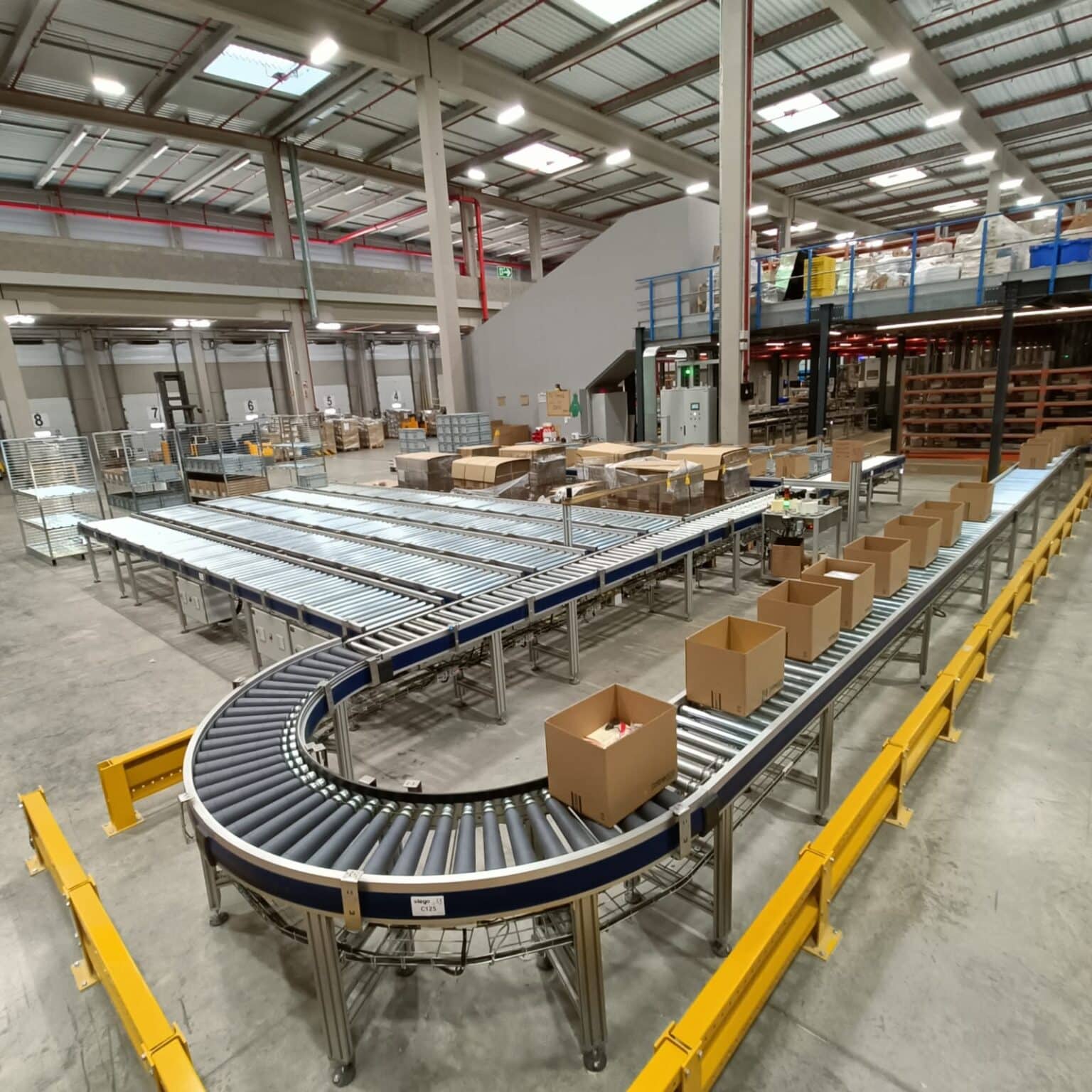 Internal transport systems? 1 partner: Easy Systems – a BOA Concept company